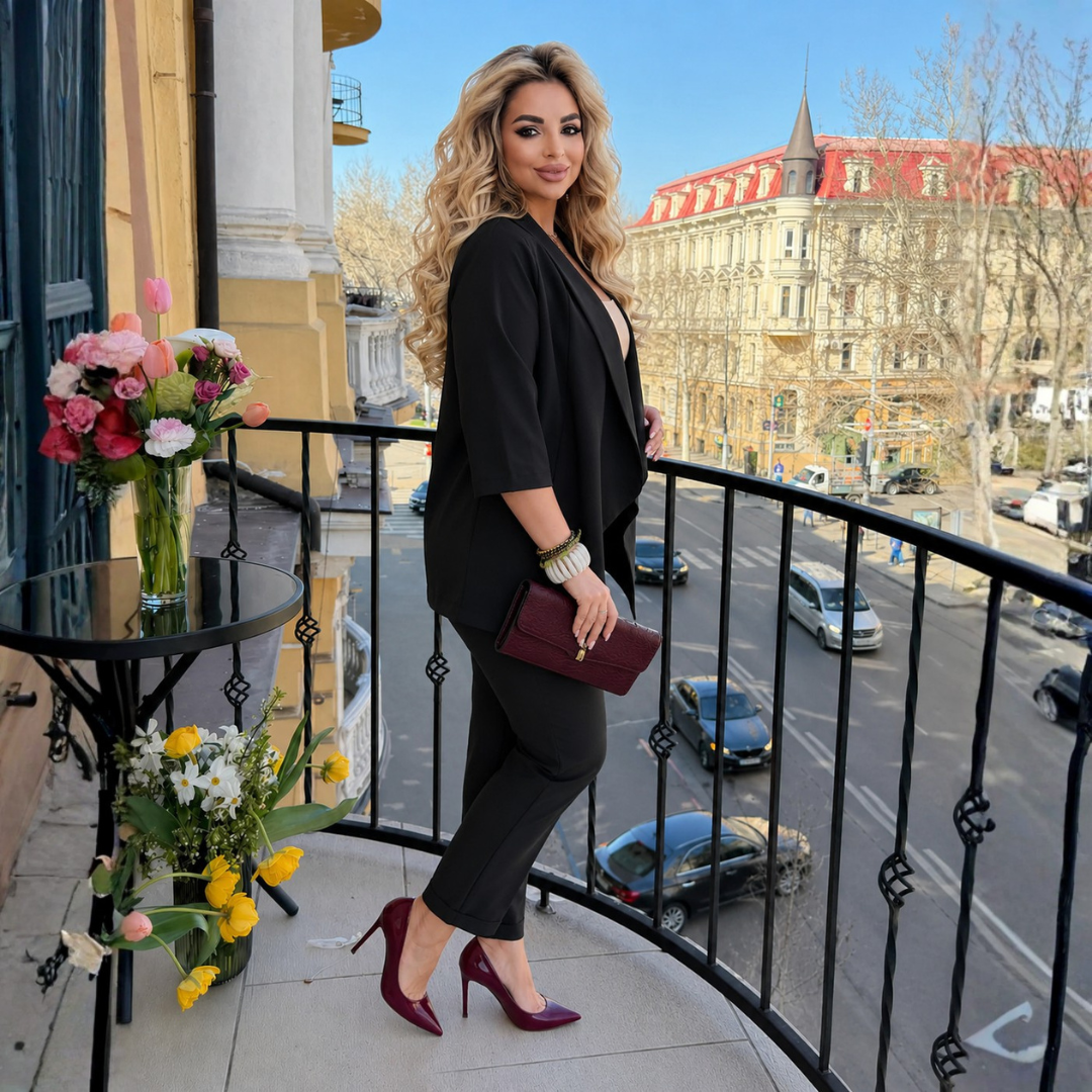Compleu Tina Negru - sacou si pantaloni din stofa Barbi