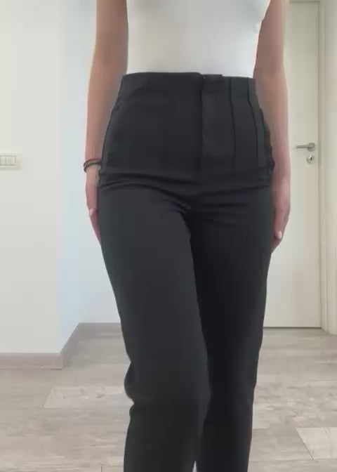 Pantaloni Zaza Negru - video produs